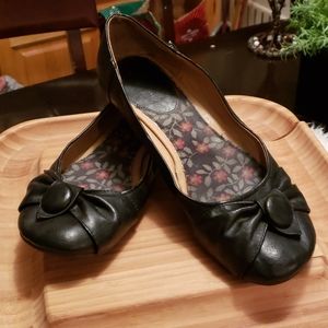 2 Mia Black Flats Size 9